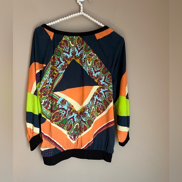 COLLECTIVE CONCEPTS Lightweight Size Small - Picture 3 of 4